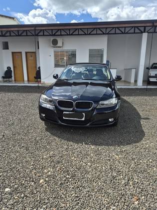 BMW 320i 2.0 16V GASOLINA 4P AUTOMÁTICO BMW 320i 2.0 16V GASOLINA 4P AUTOMÁTICO